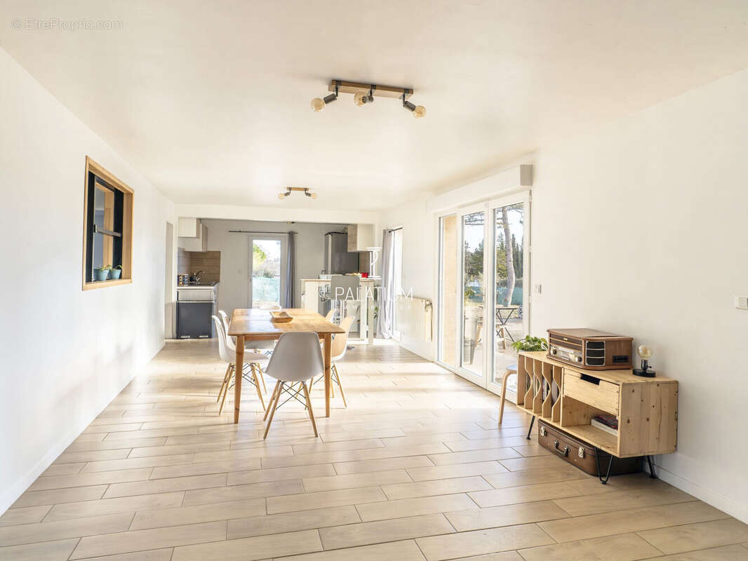 Maison à PIERREVERT