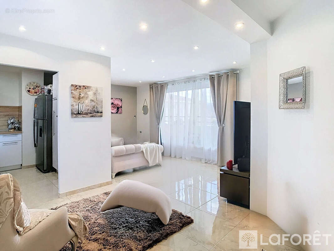 Appartement à VITROLLES