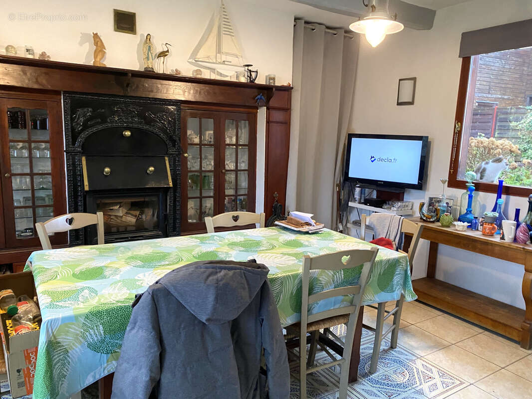 Maison à HORNOY-LE-BOURG