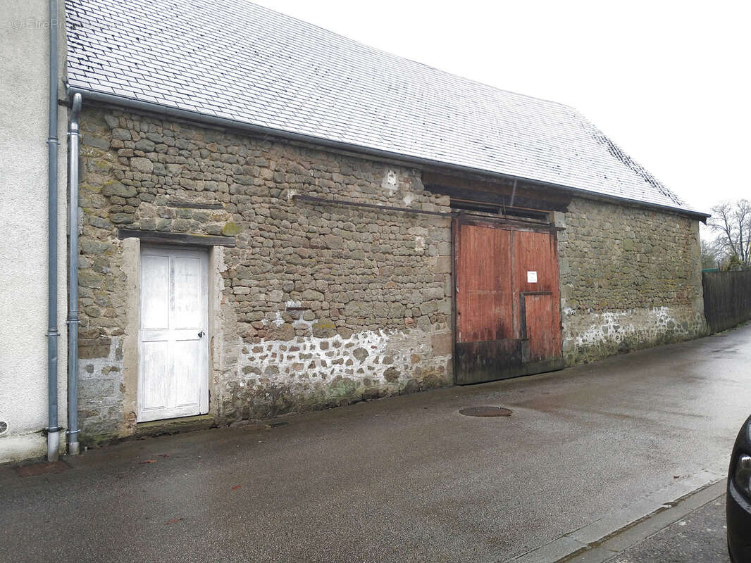 Autre à LA FERTE-MACE