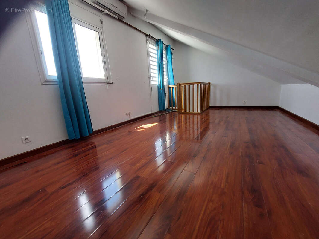 Appartement à SAINT-DENIS