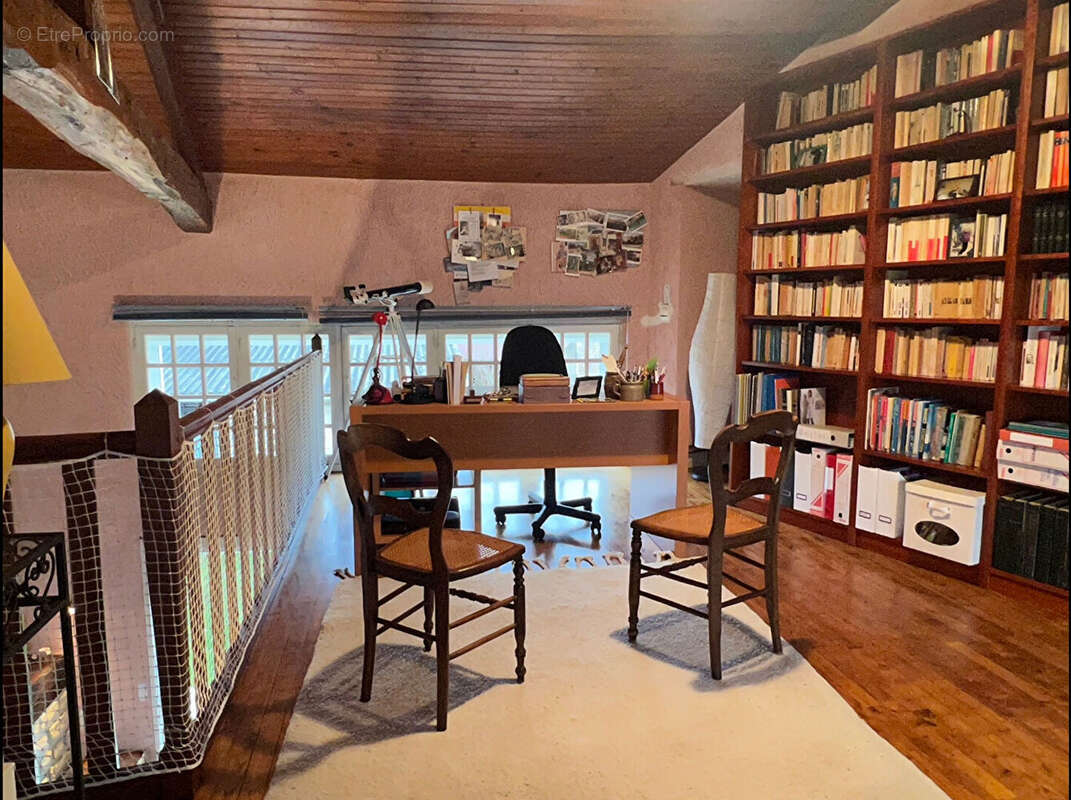 Maison à SAINT-MACOUX