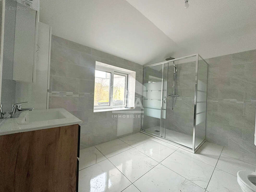 Maison à AUTRUY-SUR-JUINE