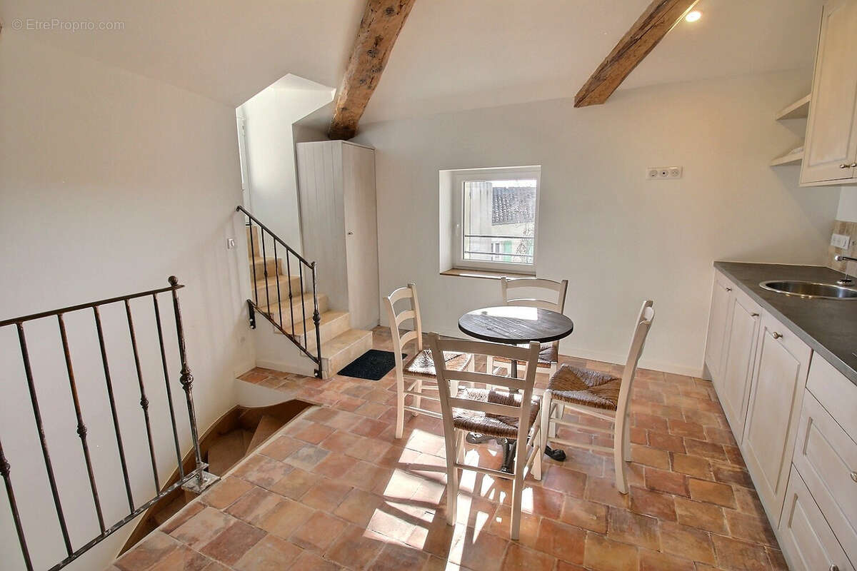 Appartement à JONQUIERES