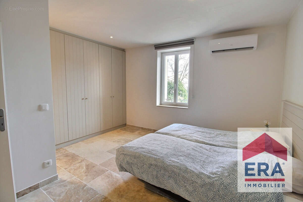 Appartement à JONQUIERES