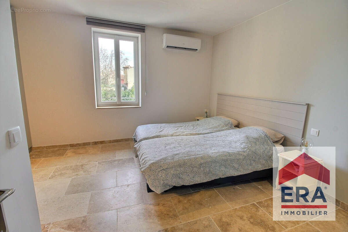 Appartement à JONQUIERES