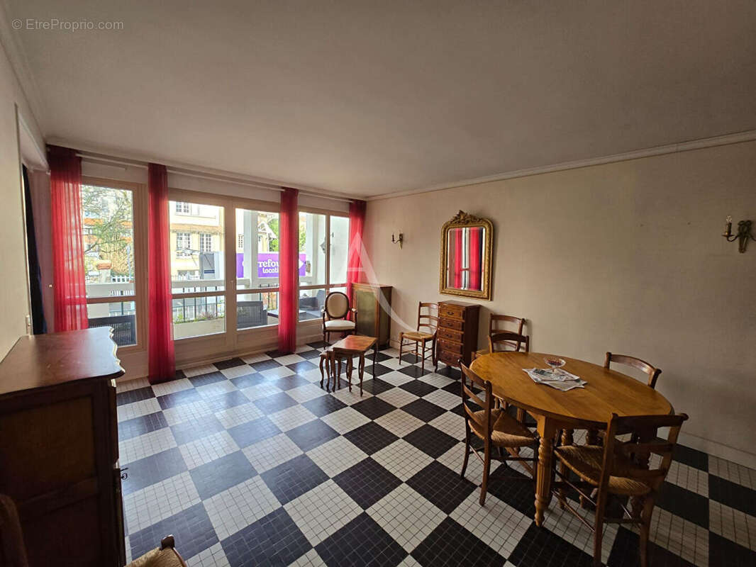 Maison à CHEVILLY-LARUE