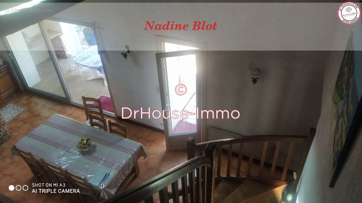 Maison à SAINT-MACAIRE-EN-MAUGES