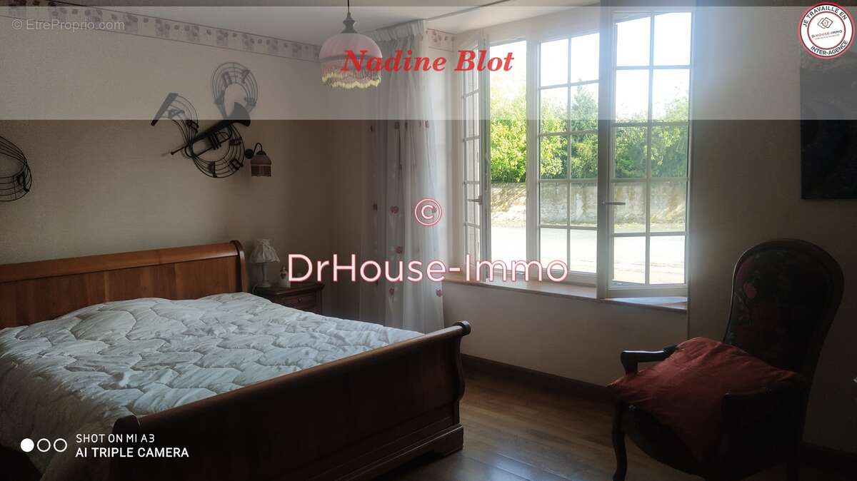 Maison à SAINT-MACAIRE-EN-MAUGES