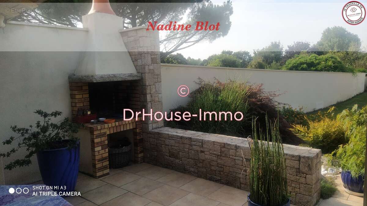 Maison à SAINT-MACAIRE-EN-MAUGES