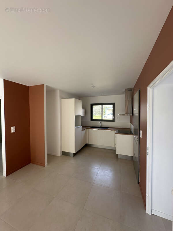 Maison à SALIGNAC-EYVIGUES