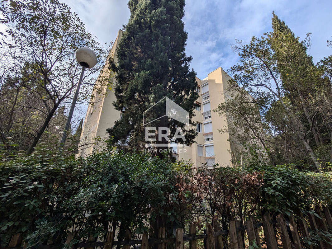 Appartement à MARSEILLE-14E