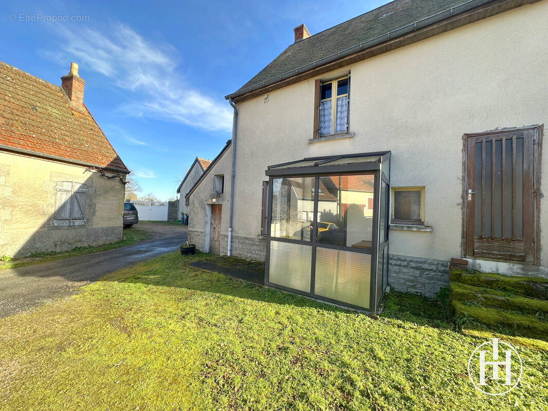 Maison à PREVERANGES