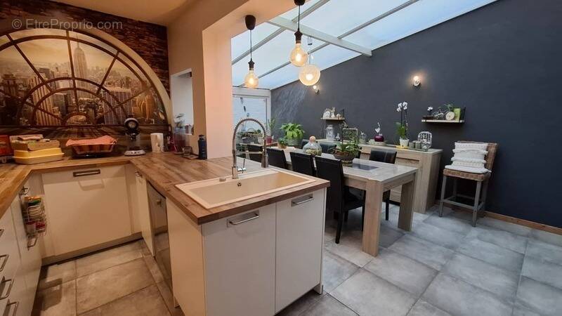 Maison à SAINT-QUENTIN