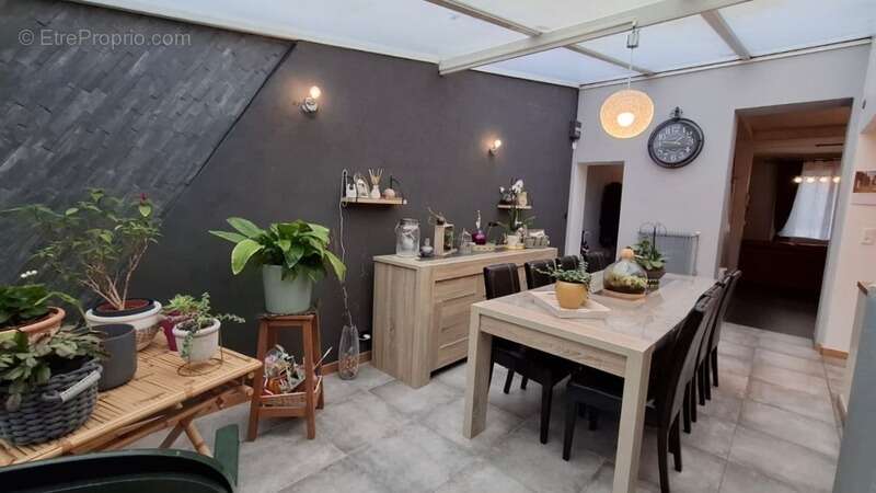 Maison à SAINT-QUENTIN