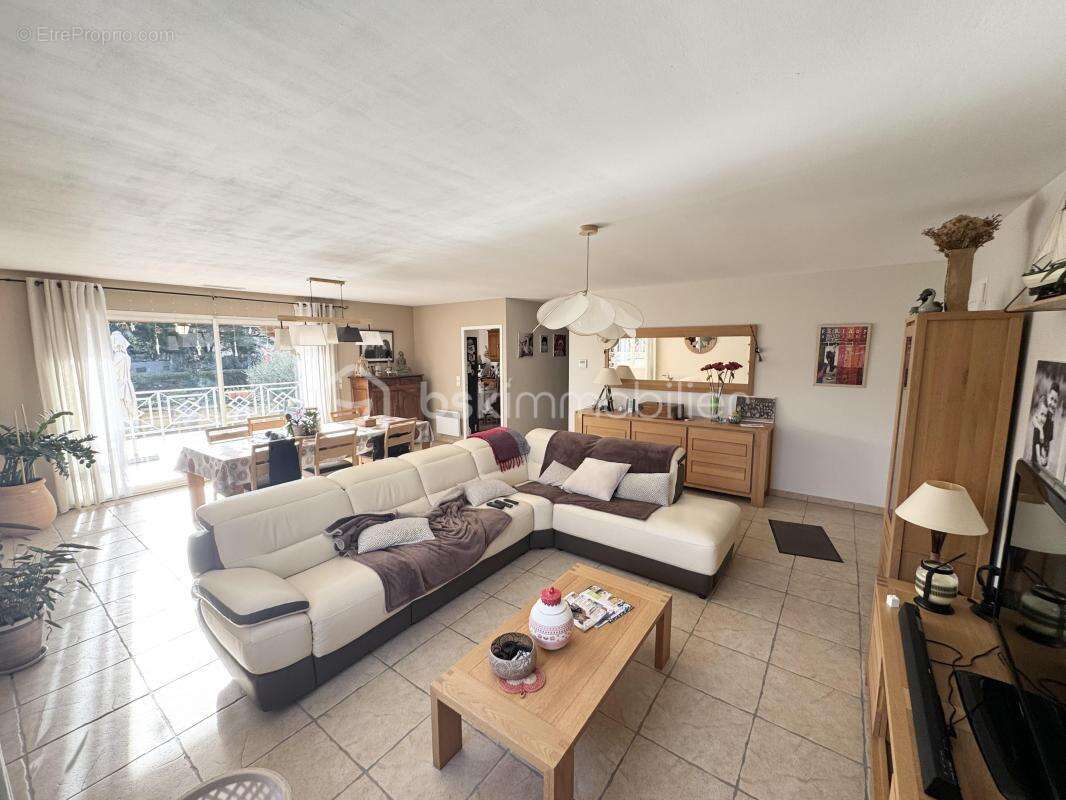 Maison à VILLENEUVE-LES-BEZIERS