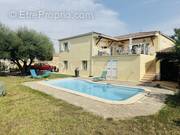 Maison à VILLENEUVE-LES-BEZIERS