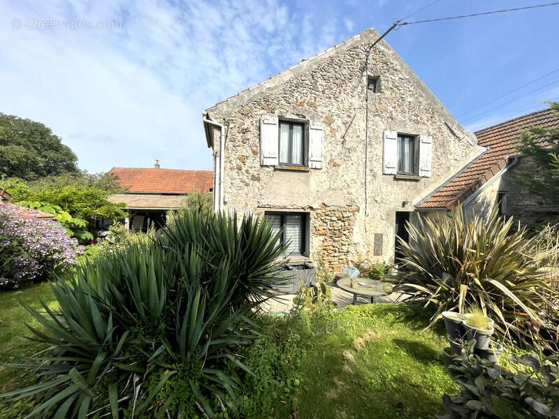 Maison à NOGENT-L&#039;ARTAUD