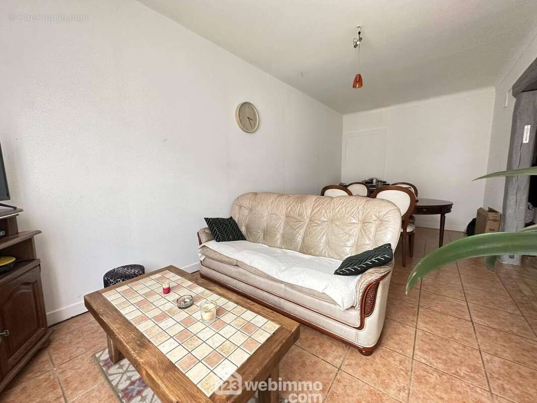 Il est lumineux - Maison à CREPY