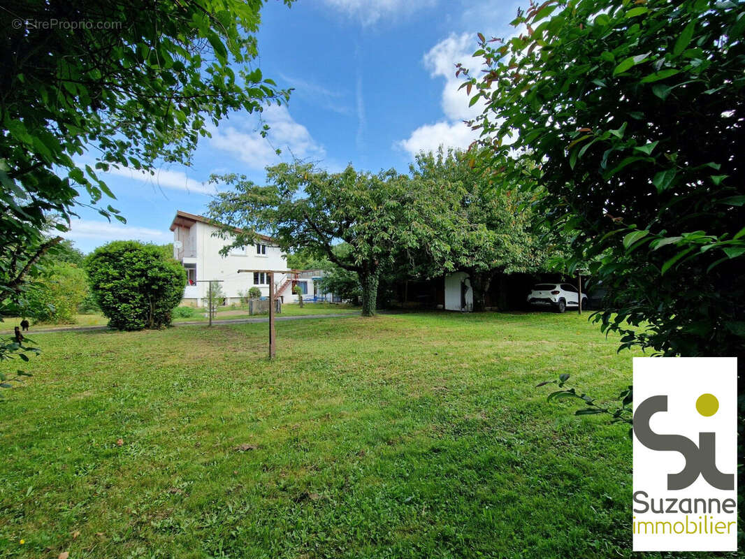 un  - Maison à VIRIVILLE