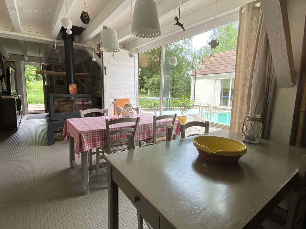 Maison à TERNUAY-MELAY-ET-SAINT-HILAIRE