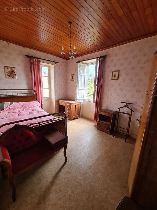 Maison à BARAQUEVILLE