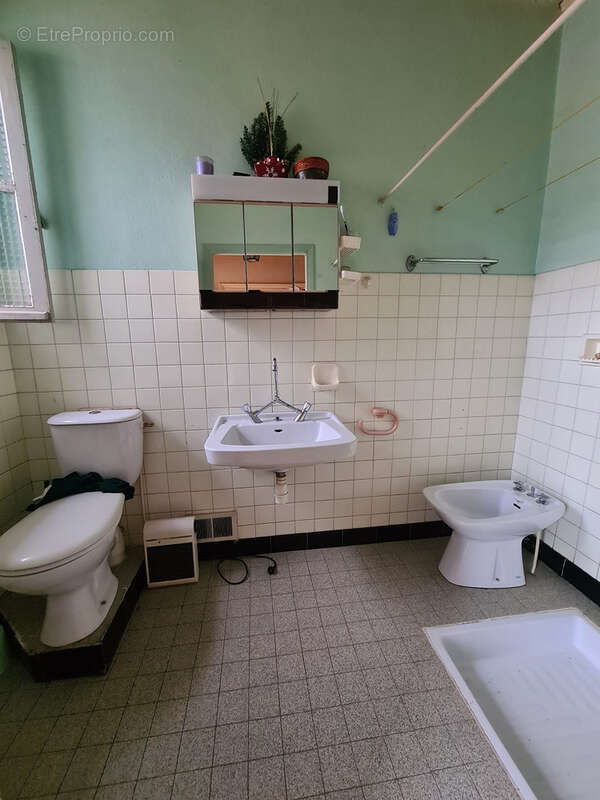 Maison à BARAQUEVILLE