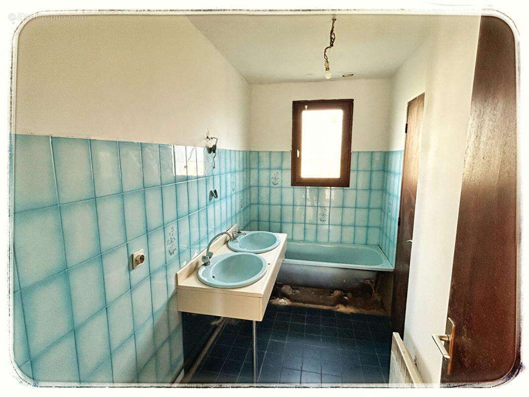 Maison à LAMOTHE-MONTRAVEL