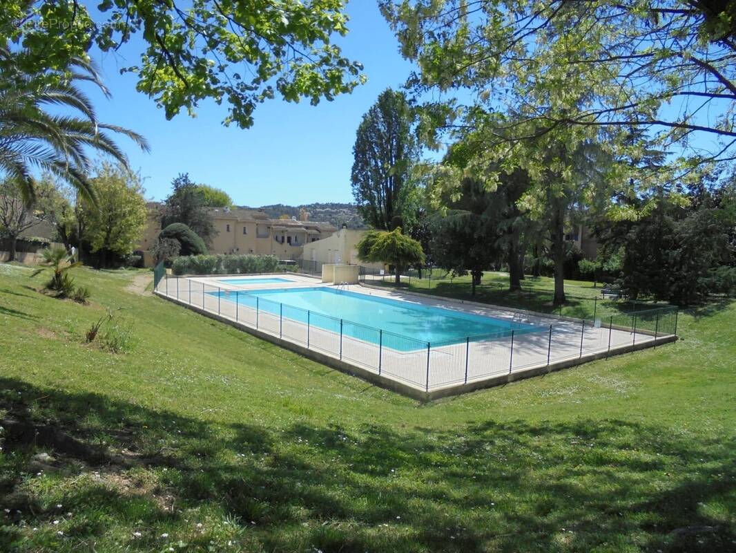 Appartement à PEYMEINADE