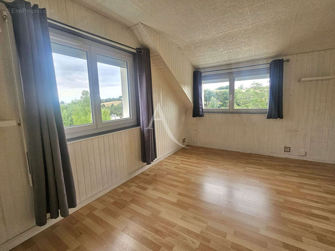 Maison à MONTRICHARD