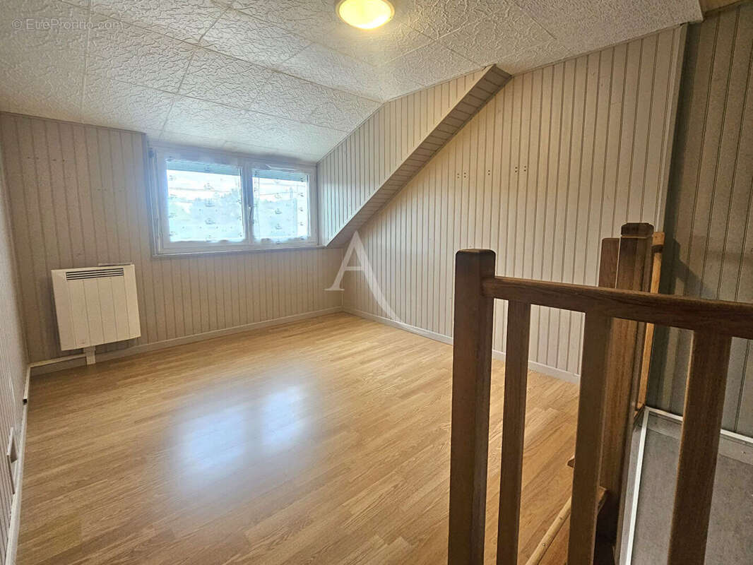 Maison à MONTRICHARD