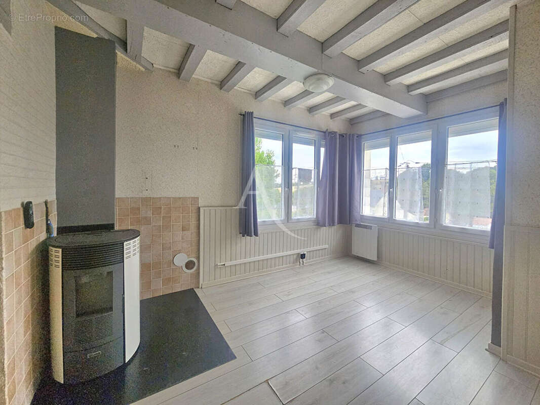 Maison à MONTRICHARD