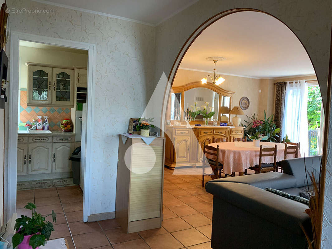 Maison à COULOMMIERS