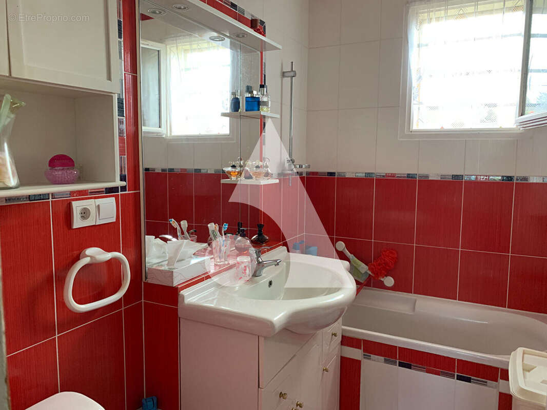 Maison à COULOMMIERS