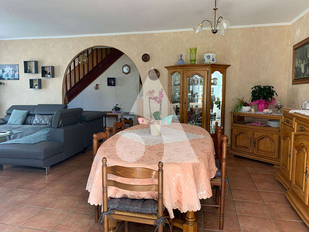 Maison à COULOMMIERS