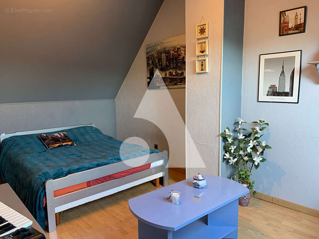 Maison à COULOMMIERS