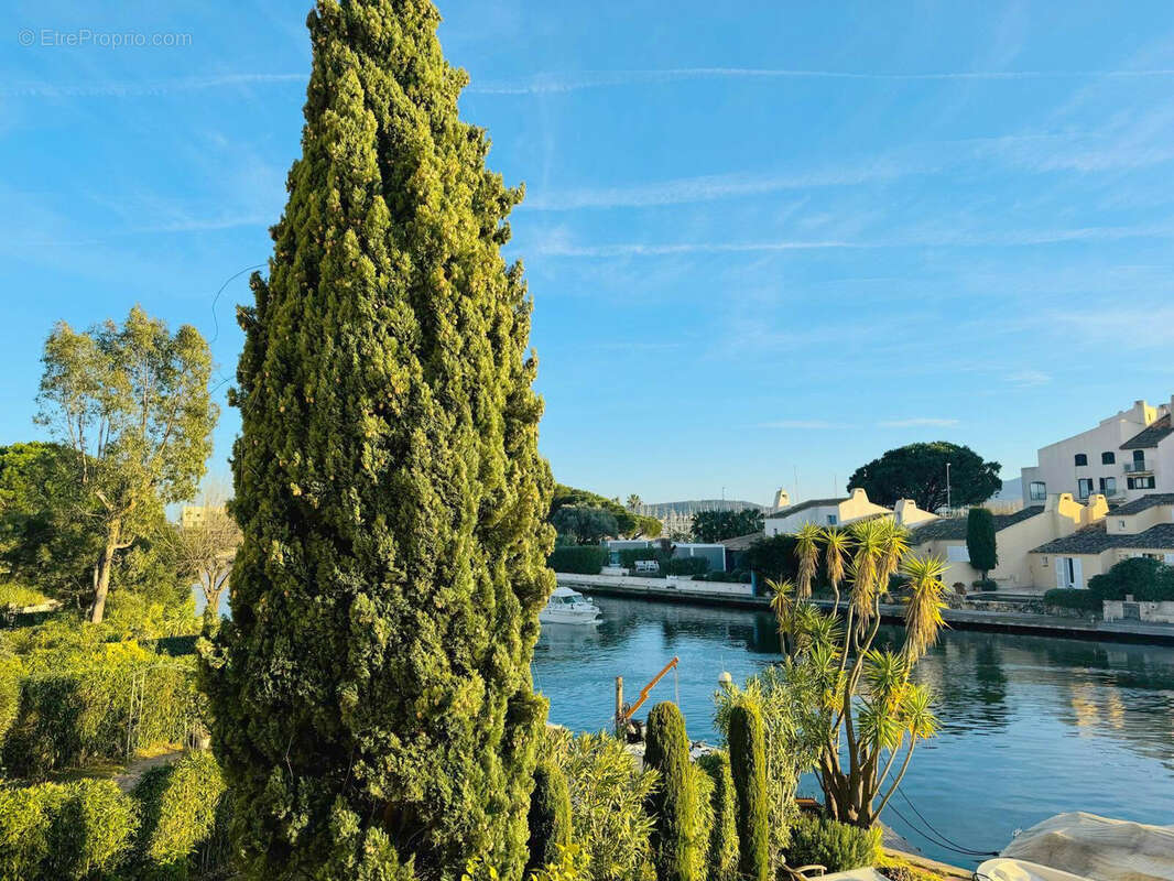 Appartement à GRIMAUD