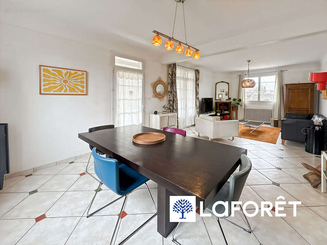 Maison à VILLEMOISSON-SUR-ORGE