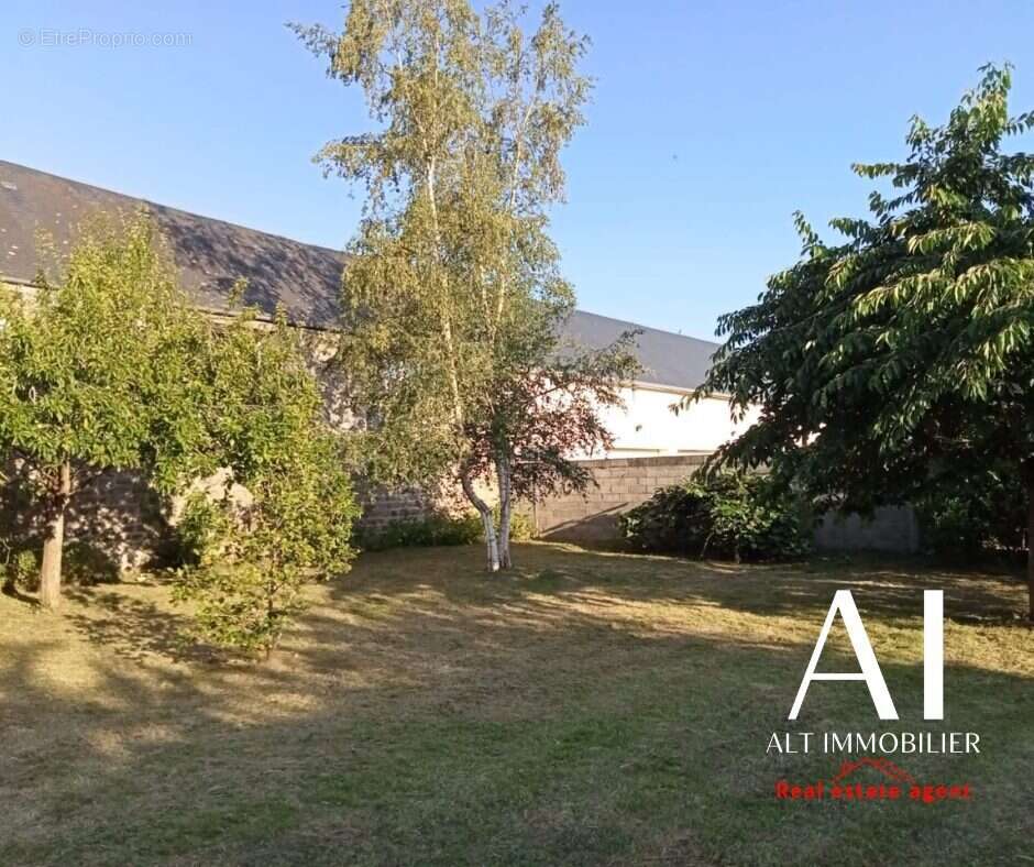 Maison à PONT-D&#039;OUILLY