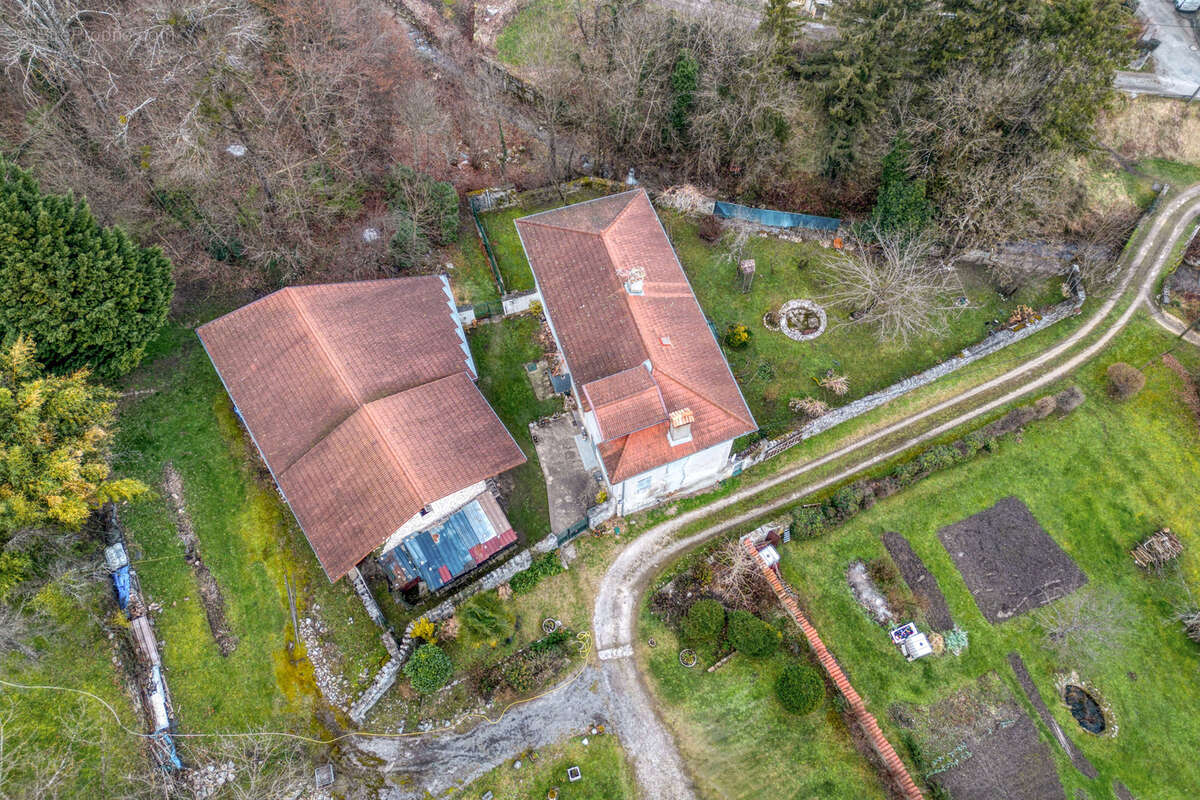 Maison à LA TERRASSE