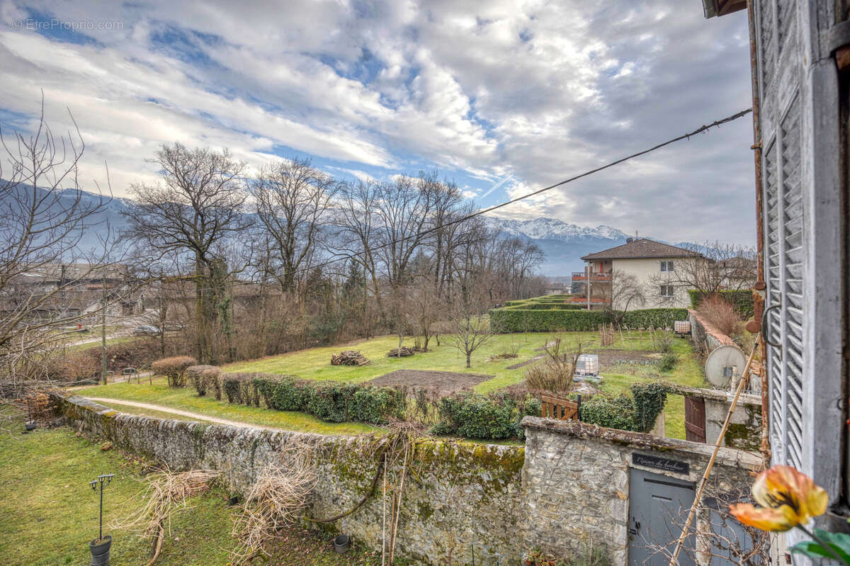 Maison à LA TERRASSE