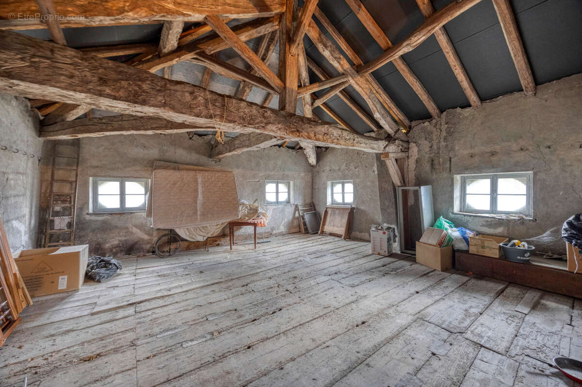 Maison à LA TERRASSE