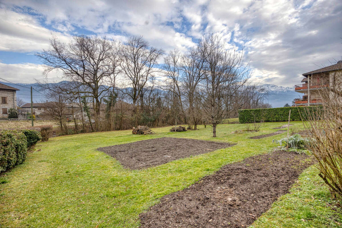 Maison à LA TERRASSE