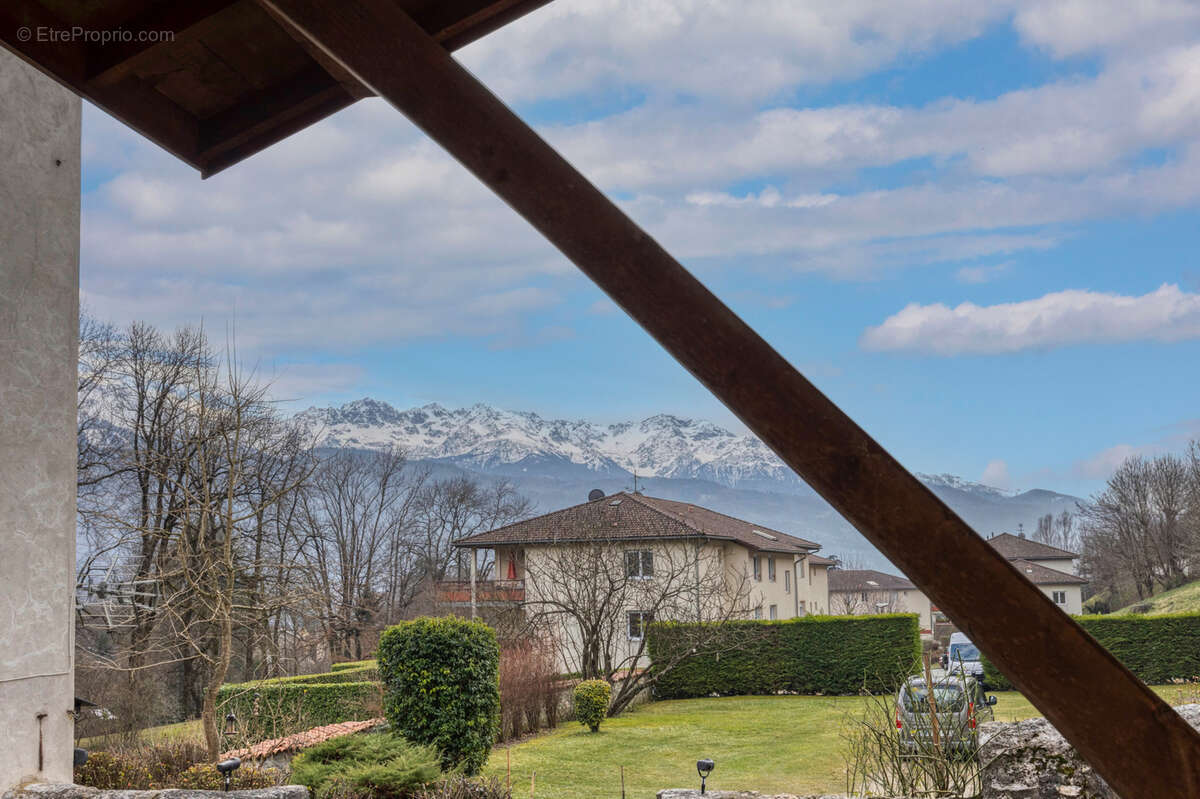 Maison à LA TERRASSE