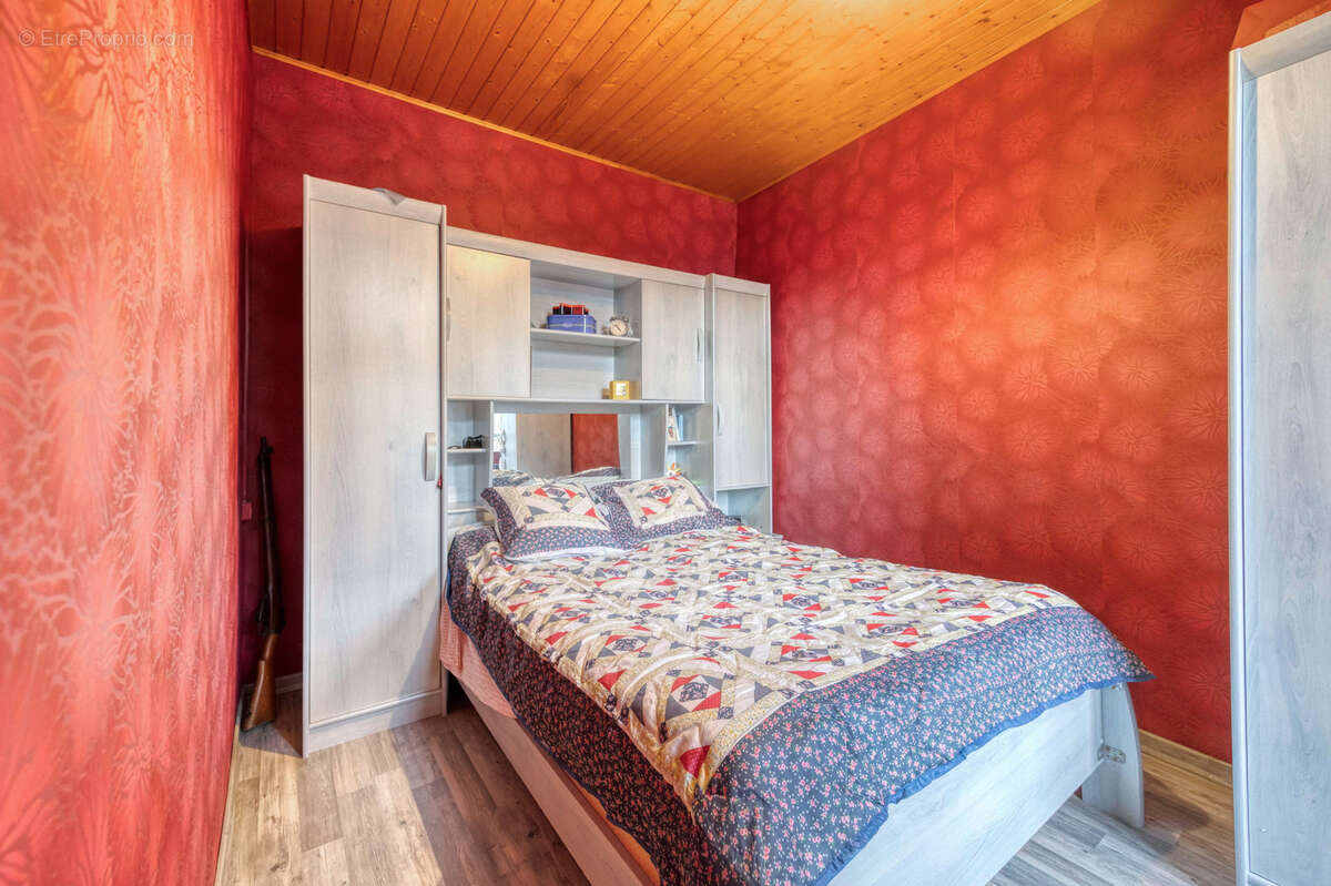 Maison à LA TERRASSE