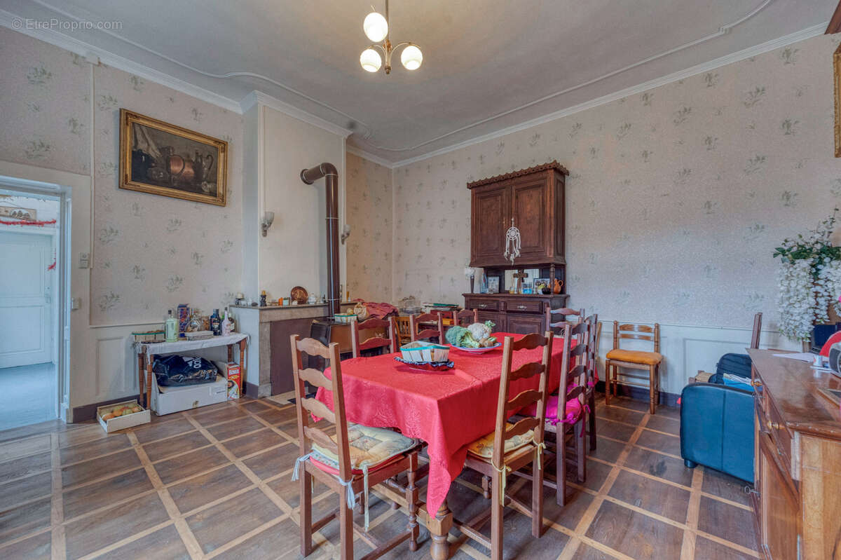 Maison à LA TERRASSE