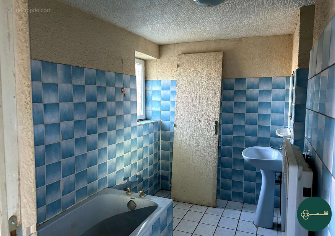 Maison à COLOMBEY-LES-BELLES