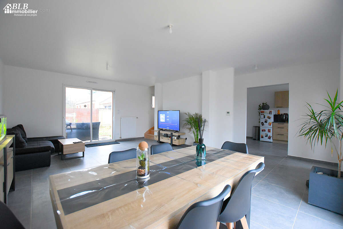 Maison à CERNAY-LA-VILLE