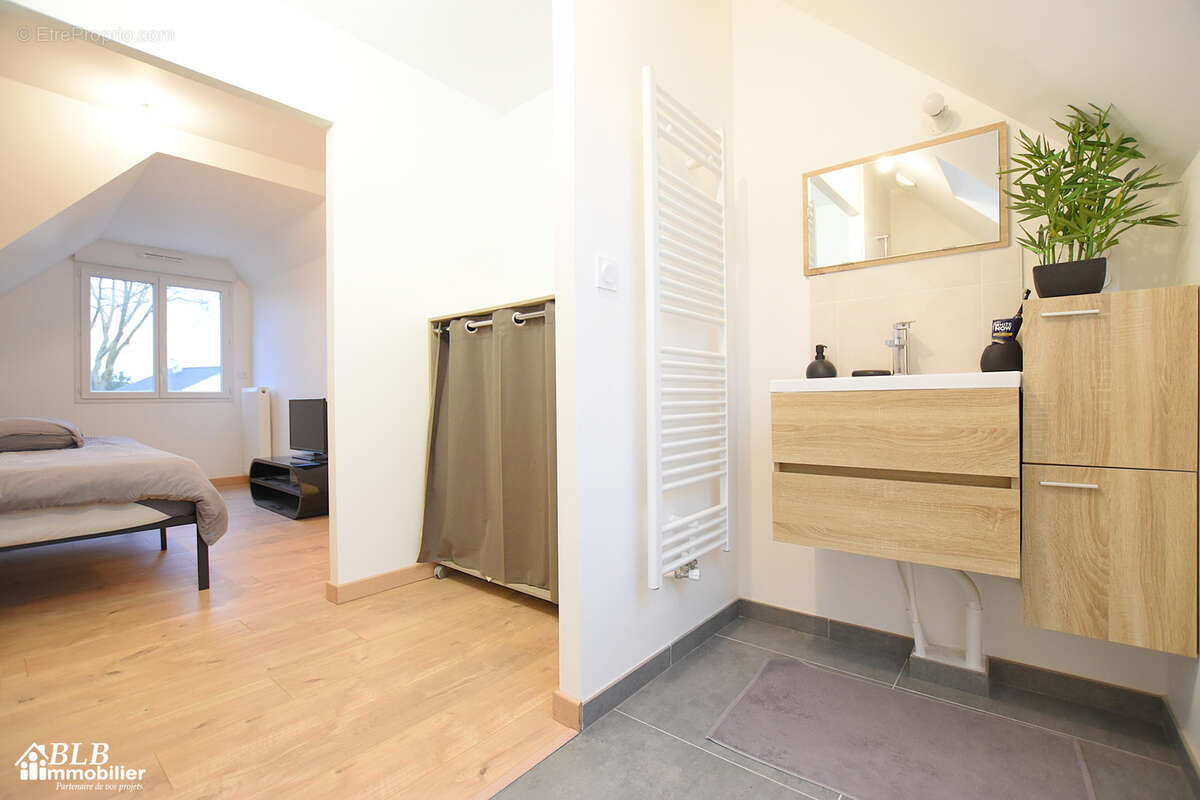 Maison à CERNAY-LA-VILLE