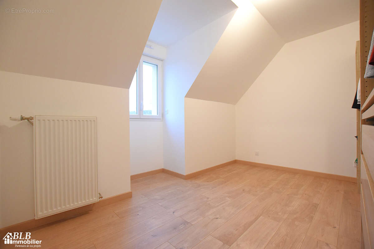 Maison à CERNAY-LA-VILLE